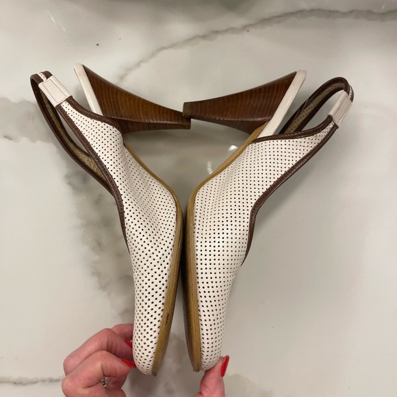 Hugo Boss round toe leather sling-back heels - US 6.5 - Picture 3 of 4